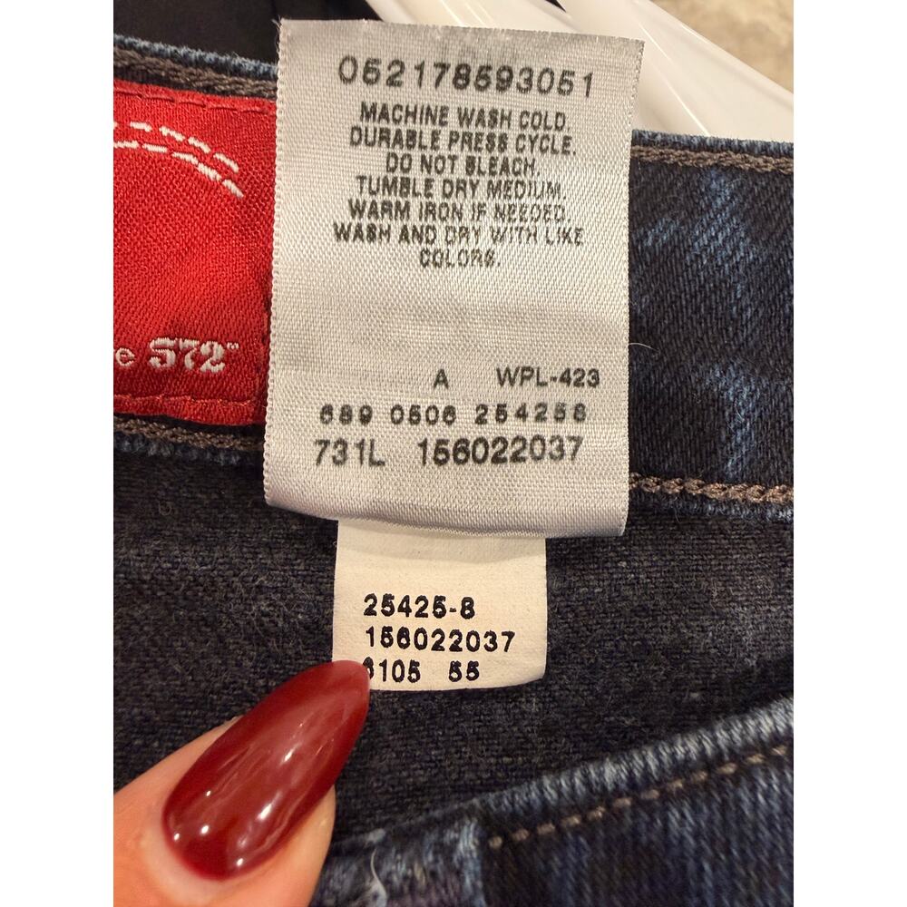 Levi’s Dark Wash Bootcut Jeans Mid Rise Classic Denim size 8/10 - Picture 4 of 8